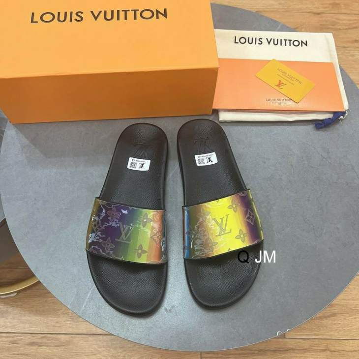 Picture of Louis Vuitton Slippers _SKULOEWEsz35-41JM0616382